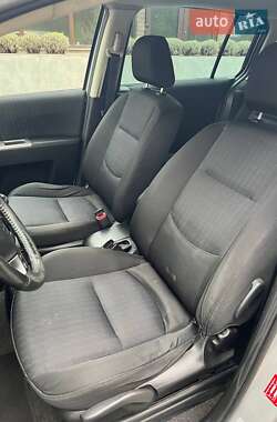 Мінівен Mazda 5 2010 в Чернівцях