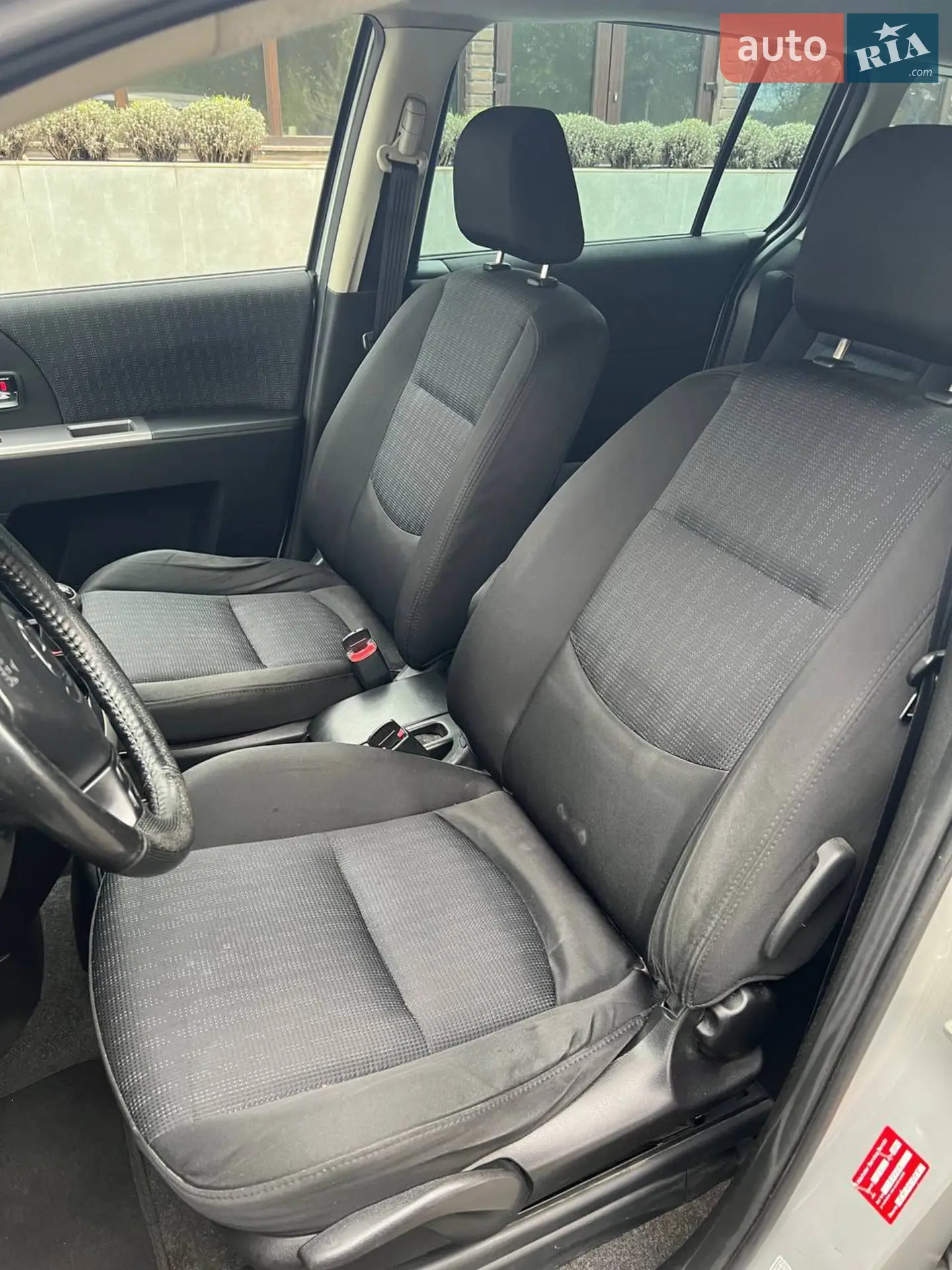 2010 Mazda 5 - мініатюра 13