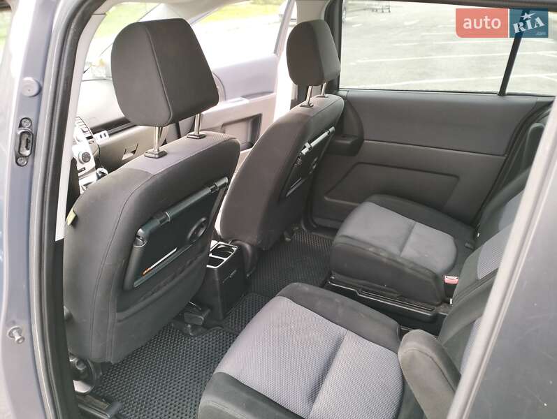 Мінівен Mazda 5 2006 в Івано-Франківську