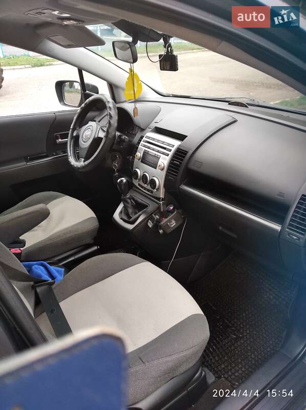 Минивэн Mazda 5 2006 в Владимире