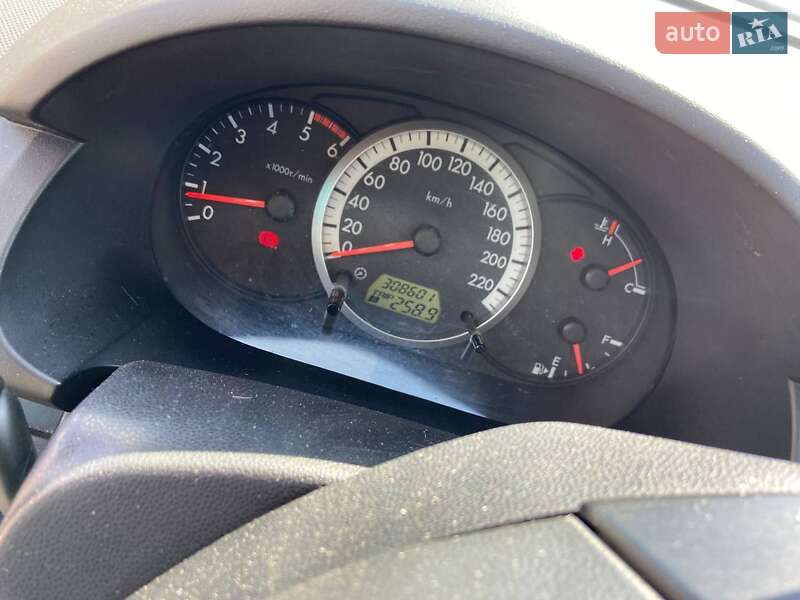 Мінівен Mazda 5 2006 в Мостиській