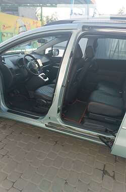 Минивэн Mazda 5 2006 в Черкассах