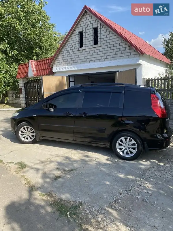 Mazda 5
