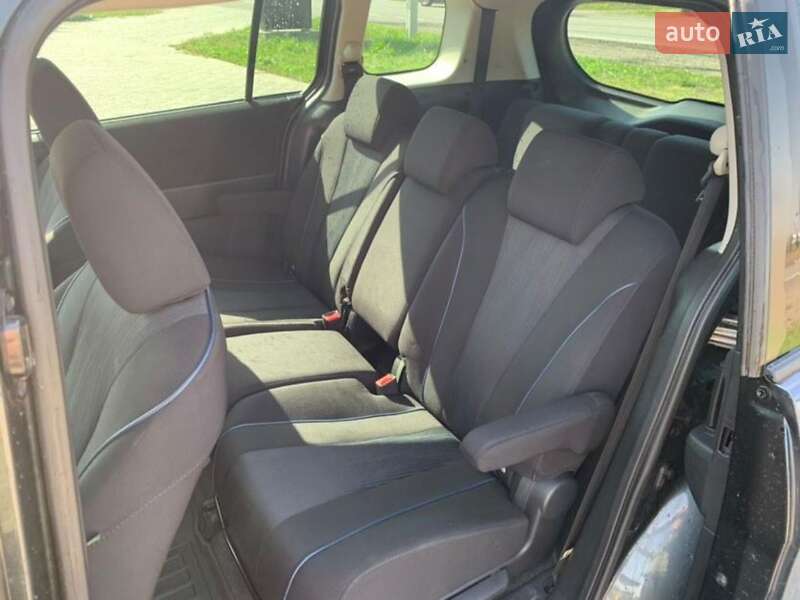 Минивэн Mazda 5 2010 в Шептицькому