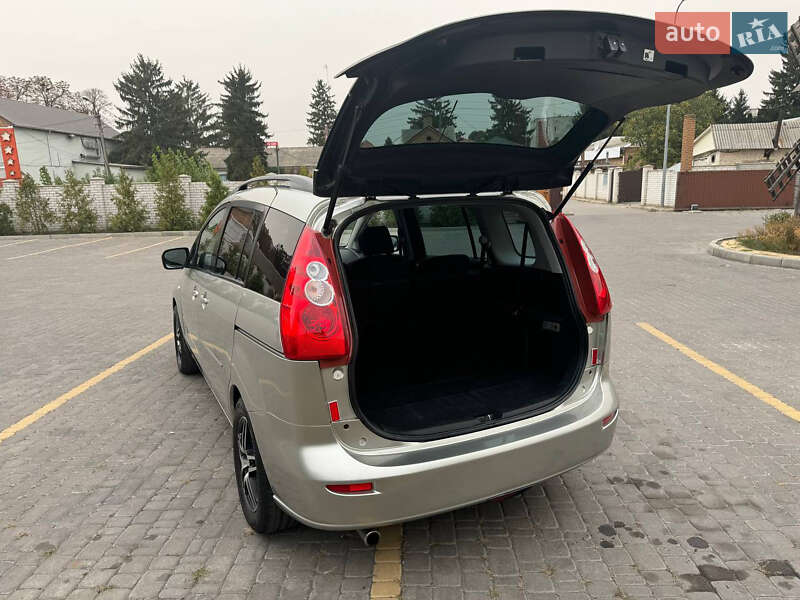 Минивэн Mazda 5 2006 в Узине