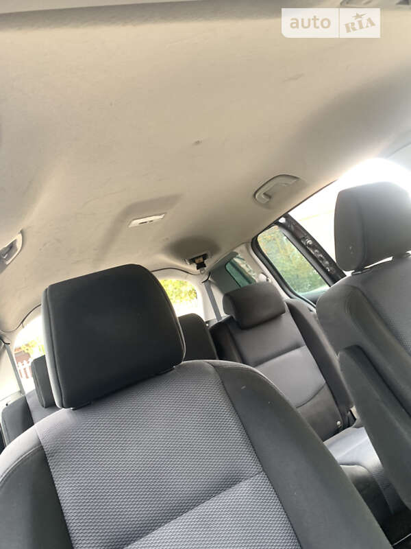 Минивэн Mazda 5 2006 в Рожище