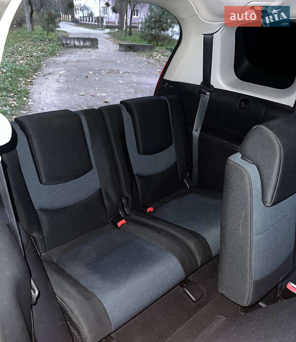 Минивэн Mazda 5 2006 в Николаеве