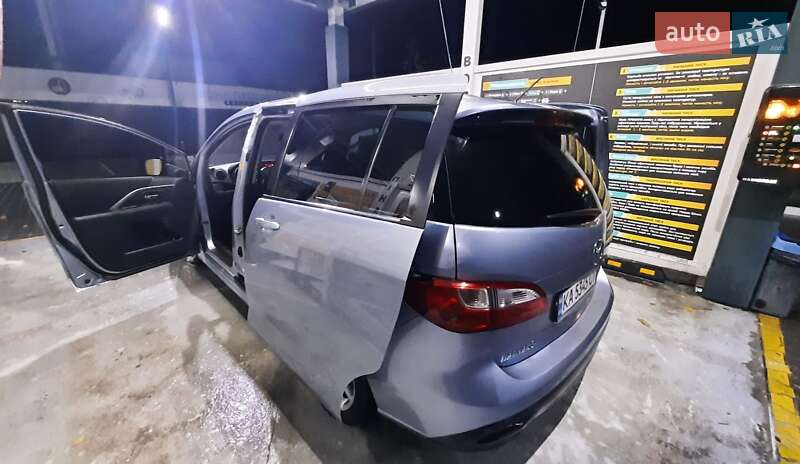 Минивэн Mazda 5 2011 в Киеве