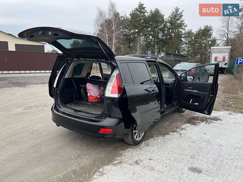 Мінівен Mazda 5 2009 в Києві
