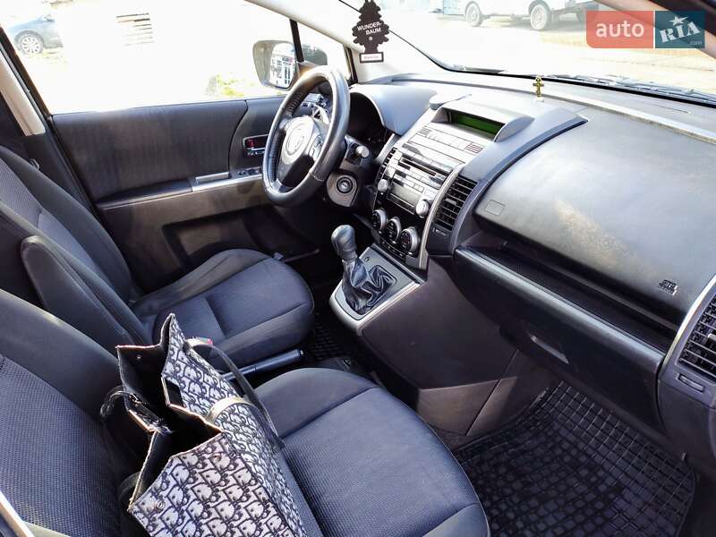 Мінівен Mazda 5 2010 в Луцьку