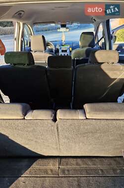 Минивэн Mazda 5 2006 в 