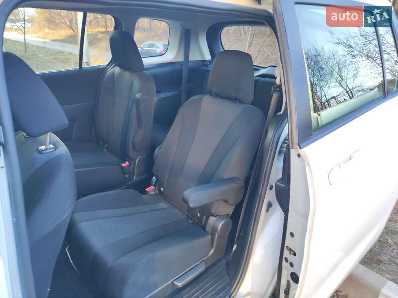 Мінівен Mazda 5 2014 в Львові