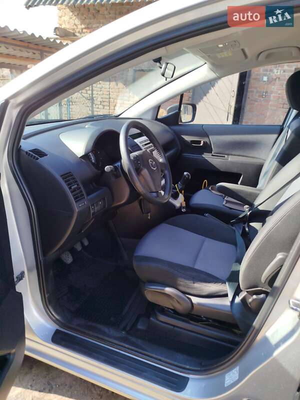 Минивэн Mazda 5 2006 в Сокале