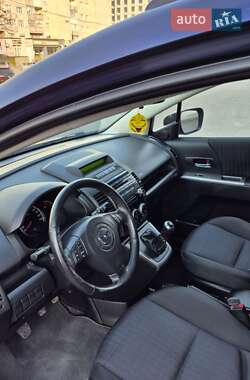 Минивэн Mazda 5 2010 в 