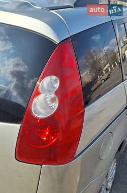 Минивэн Mazda 5 2007 в 