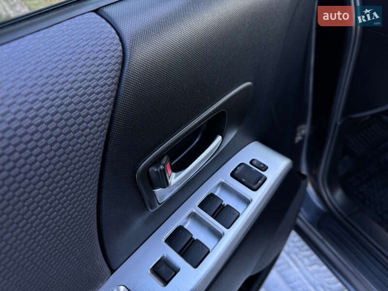 Минивэн Mazda 5 2007 в Дрогобыче