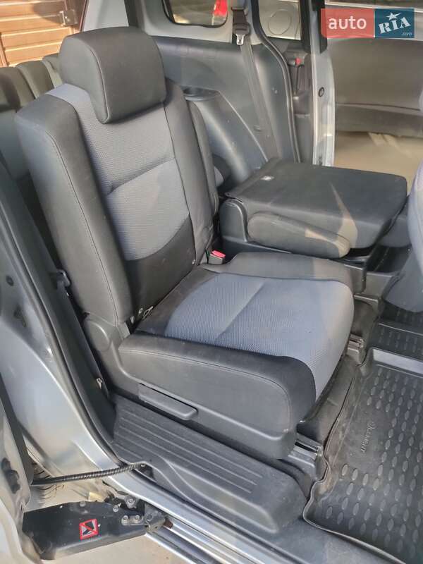 Минивэн Mazda 5 2006 в Киеве