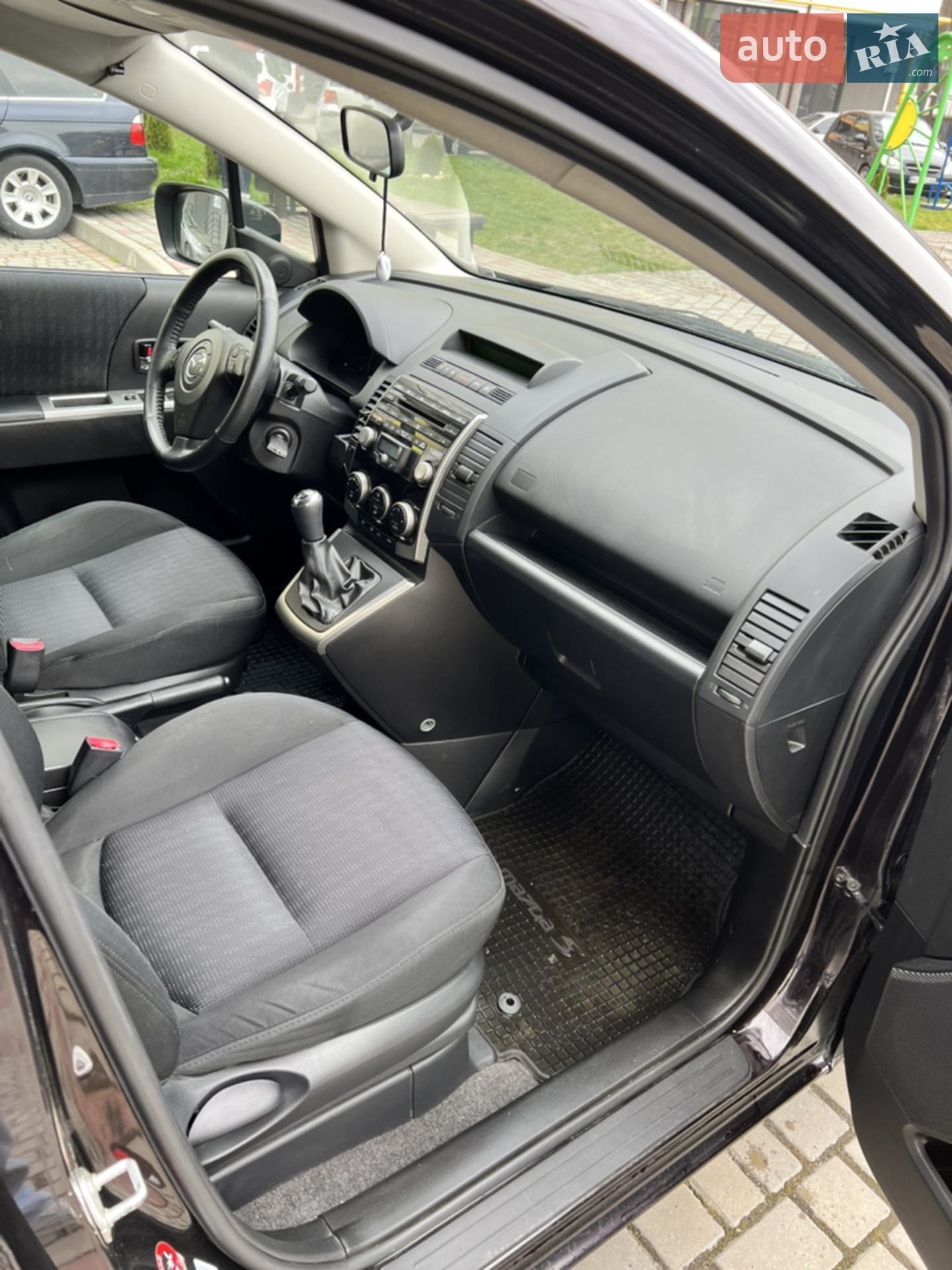 2010 Mazda 5 - мініатюра 8