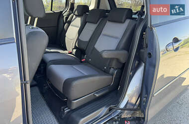 Минивэн Mazda 5 2006 в 