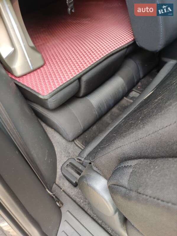 Минивэн Mazda 5 2011 в Солоницевке фото 26 Минивэн Mazda 5 2011 в Солоницевке