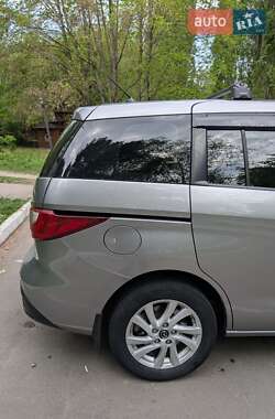 Минивэн Mazda 5 2013 в 