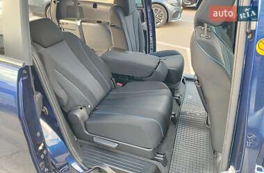 Мінівен Mazda 5 2011 в 