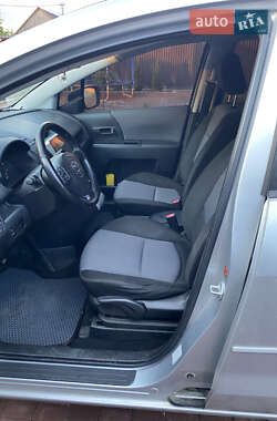 Мінівен Mazda 5 2005 в 