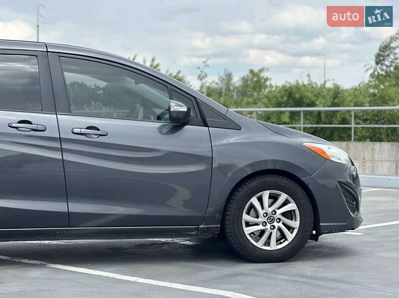 Мінівен Mazda 5 2013 в Києві