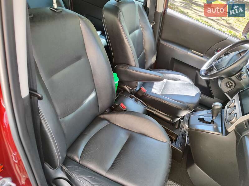 Мінівен Mazda 5 2008 в Львові