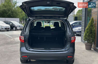 Мінівен Mazda 5 2011 в 