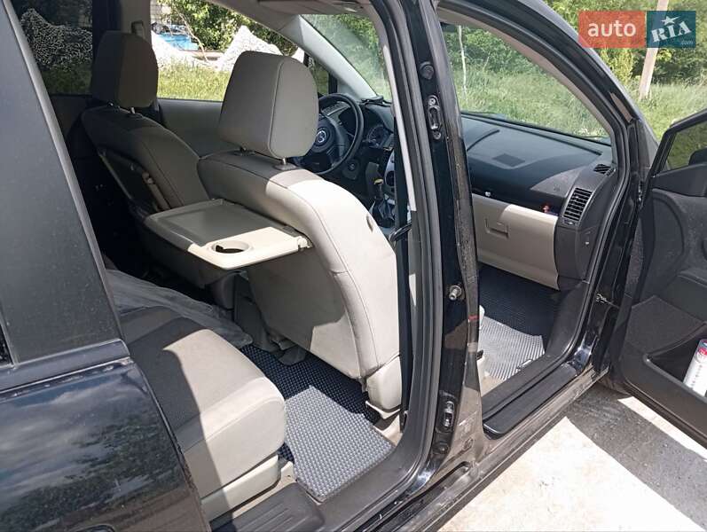 Минивэн Mazda 5 2006 в Запорожье