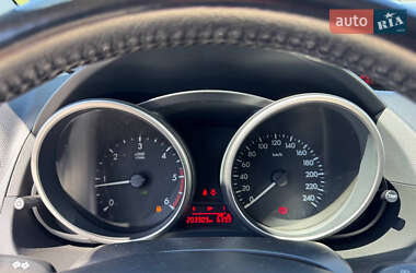 Минивэн Mazda 5 2011 в 