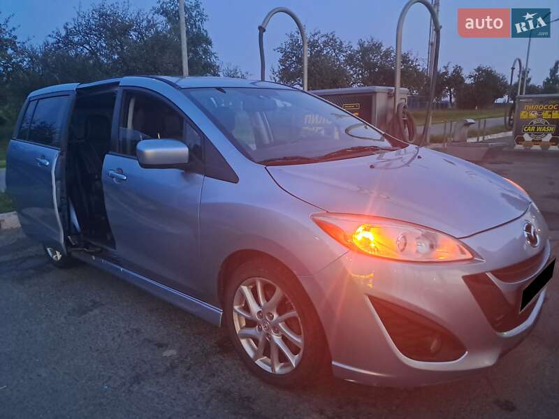 Mazda 5 2011