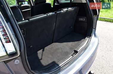 Минивэн Mazda 5 2010 в 
