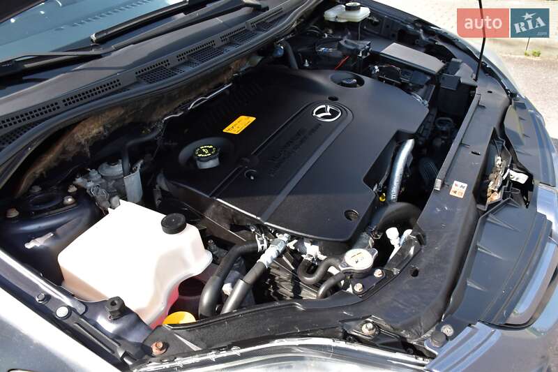 Мінівен Mazda 5 2010 в Дрогобичі