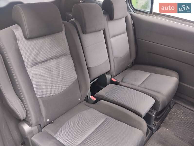 Минивэн Mazda 5 2006 в Днепре