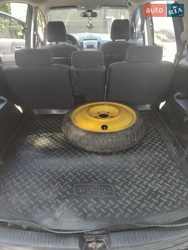 Мінівен Mazda 5 2007 в Дніпрі