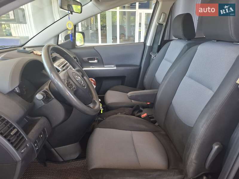 Минивэн Mazda 5 2006 в Николаеве