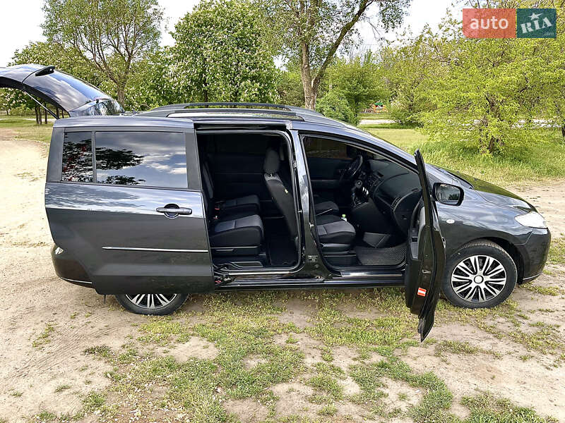 Минивэн Mazda 5 2006 в Днепре