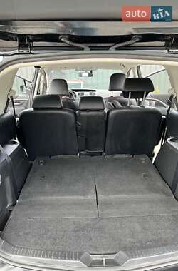 Минивэн Mazda 5 2011 в 
