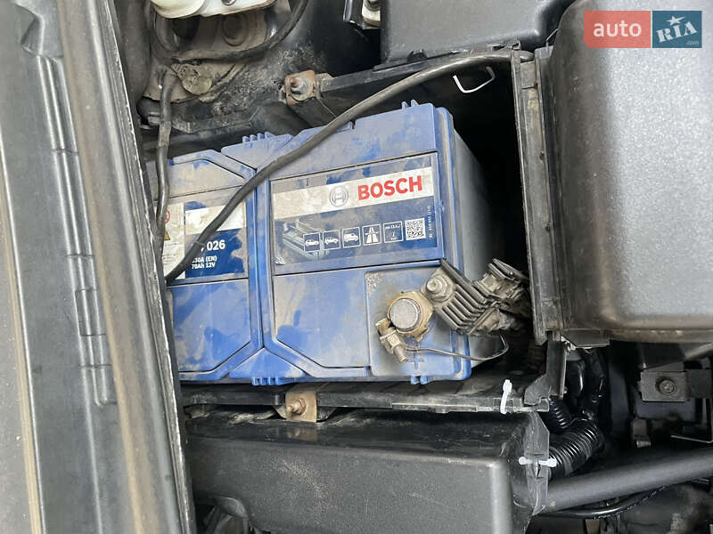 Мінівен Mazda 5 2006 в Одесі