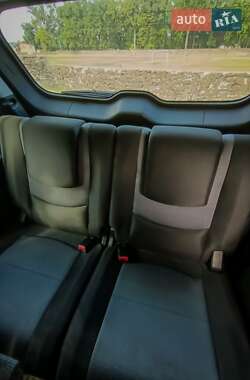 Минивэн Mazda 5 2007 в Киверцах