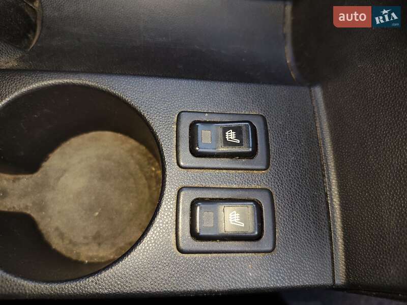 Минивэн Mazda 5 2010 в Киеве