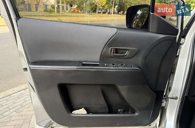 Минивэн Mazda 5 2005 в 