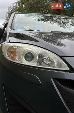 Минивэн Mazda 5 2011 в Киеве