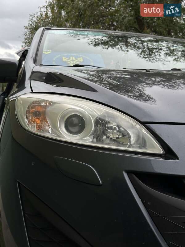 Минивэн Mazda 5 2011 в Киеве