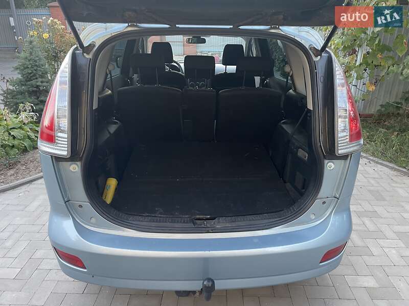 Мінівен Mazda 5 2008 в Обухові