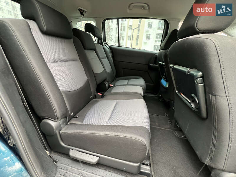 Мінівен Mazda 5 2006 в Рівному