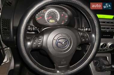 Минивэн Mazda 5 2006 в  фото 10 Минивэн Mazda 5 2006 в