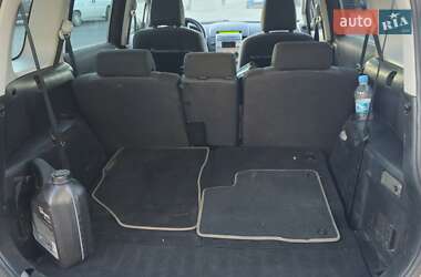 Минивэн Mazda 5 2006 в  фото 18 Минивэн Mazda 5 2006 в